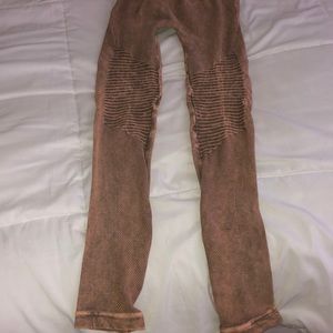 Rust colored Nikibiki leggings/tights